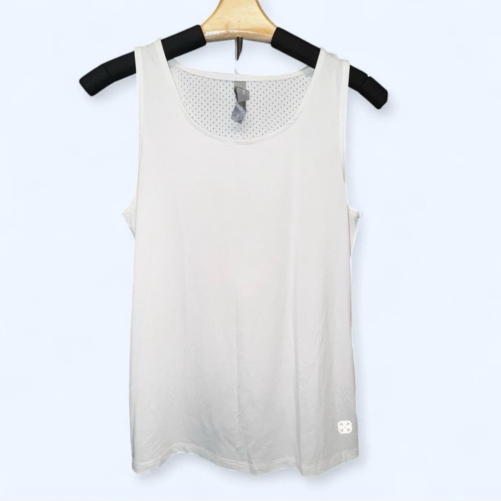 Daisy Fuentes White Fitted Sleeveless Tank Top